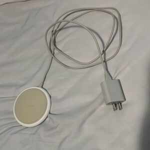 mophie Gray Wireless Charger